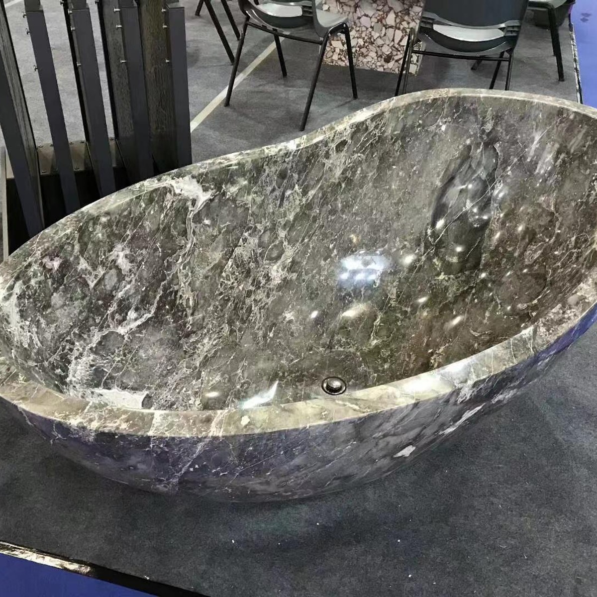 Norwegian Seas Bathtub